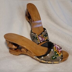Vintage Rare Lummings Handcarved Wooden Beaded Bakya Clogs Size 8